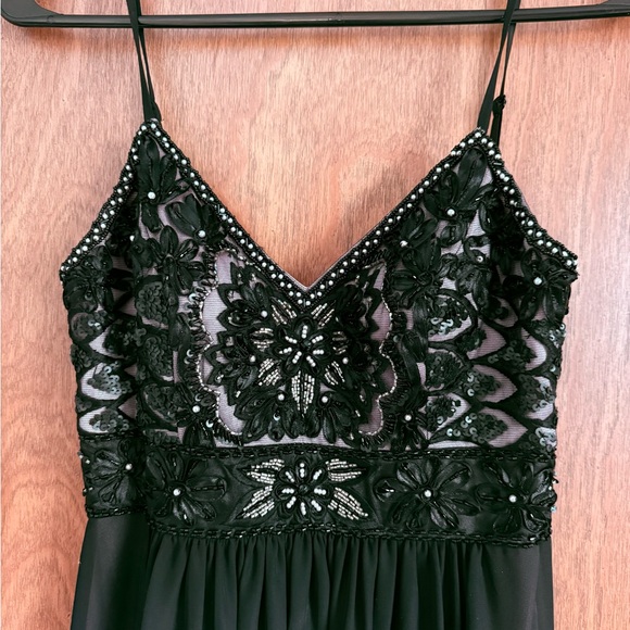 Sue Wong Romantic Black Dress with Intricate, Beaded Bodice - Picture 3 of 6